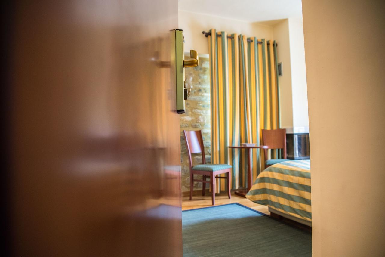Maritsas Hotel & Suites 波尔塔里亚 外观 照片