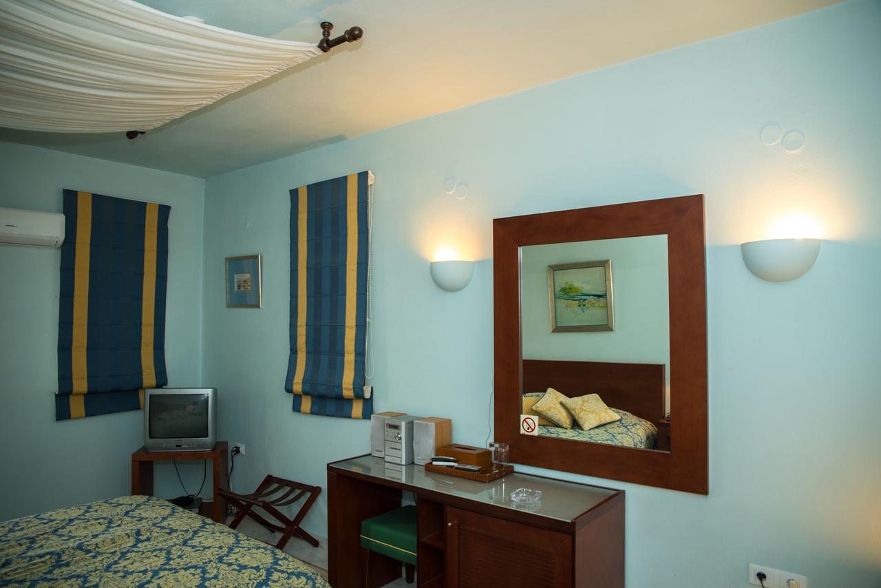 Maritsas Hotel & Suites 波尔塔里亚 外观 照片