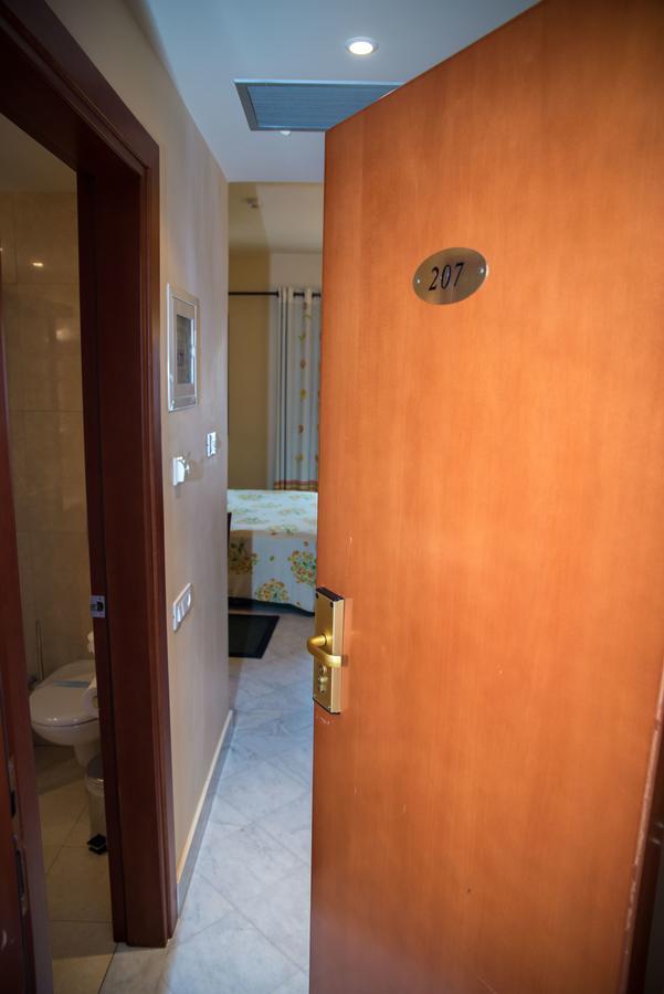 Maritsas Hotel & Suites 波尔塔里亚 外观 照片